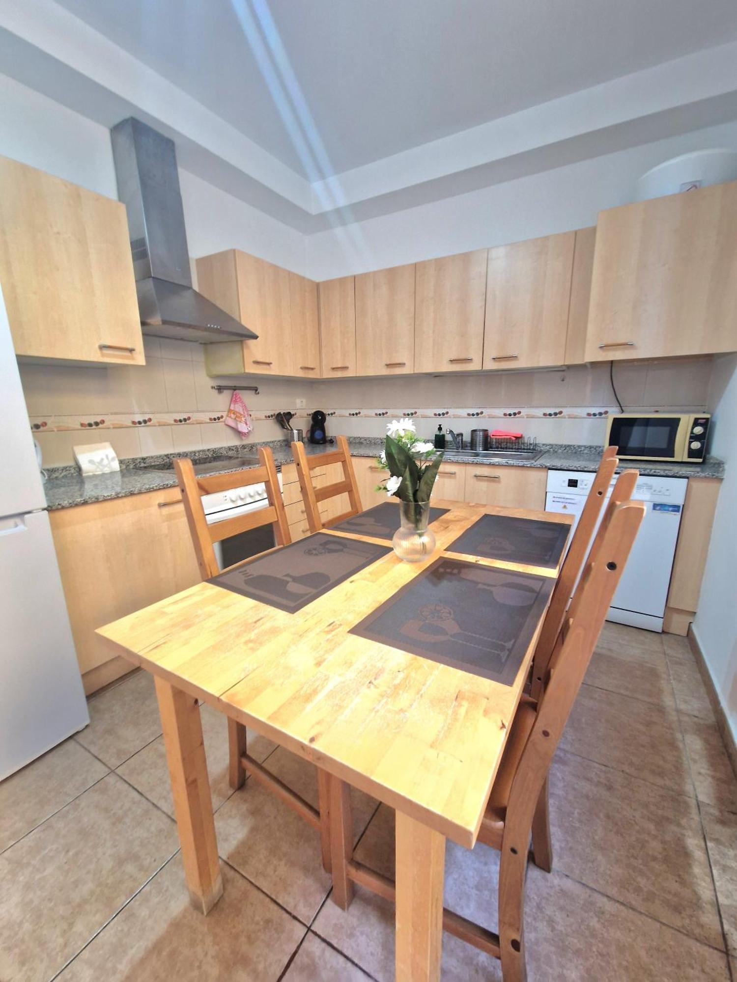 Spacious Independent Chalet Next The Airport - Sea San Isidro  Εξωτερικό φωτογραφία